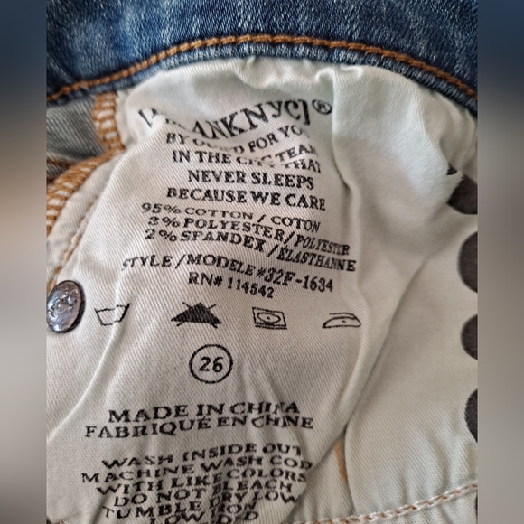 NWT Blank NYC Blue Straight Leg Jeans with Knee Patches - Picture 5 of 5